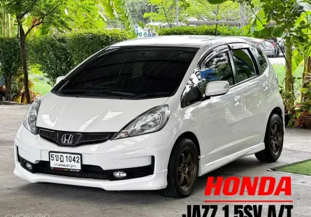 2013 Honda JAZZ 1.5 SV i-VTEC รถเก๋ง 5 ประตู A/T