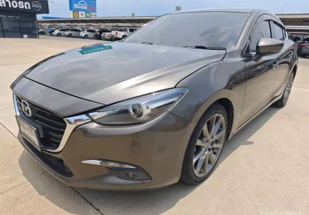 ขาย รถมือสอง 2019 Mazda3 2.0 S รถเก๋ง 4 ประตู 