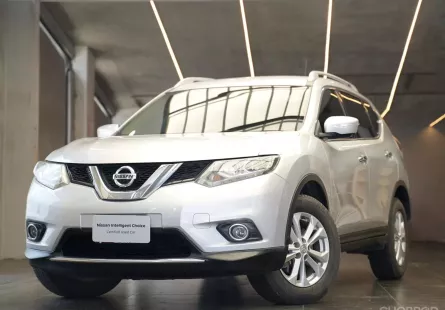 2015 Nissan X-Trail 2.0 V 4WD SUV ออกรถ 0 บาท