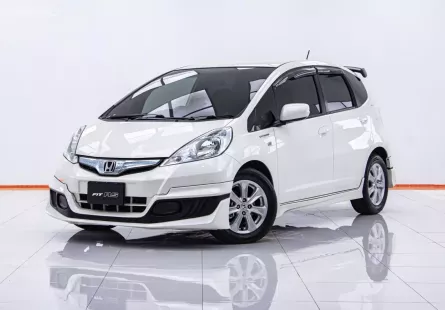 5A642 Honda JAZZ 1.3 Hybrid รถเก๋ง 5 ประตู 2013 