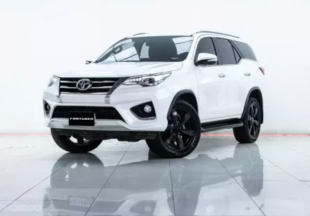 2A352 Toyota Fortuner 2.8 TRD Sportivo 4WD SUV 2017 
