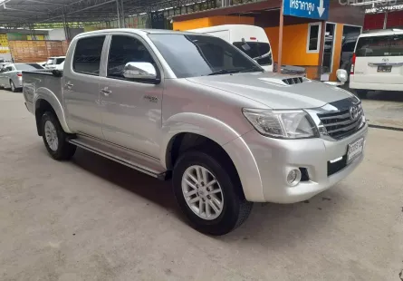2013 Toyota Hilux Vigo 2.5 E Prerunner รถกระบะ ฟรีดาวน์