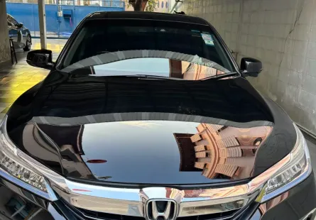 2016 Honda ACCORD 2.0 Hybrid TECH i-VTEC รถเก๋ง 4 ประตู 
