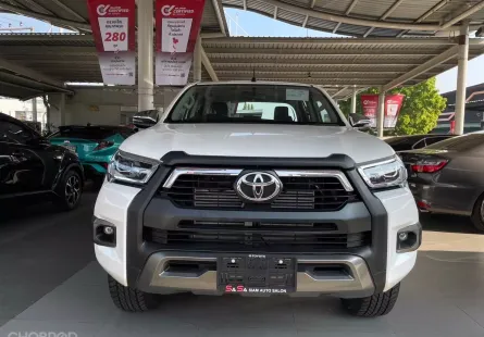 2023 Toyota Hilux Revo 2.4 Prerunner Entry (รถโชว์เลขไมล์เพียง 7กม.เท่านั้น)