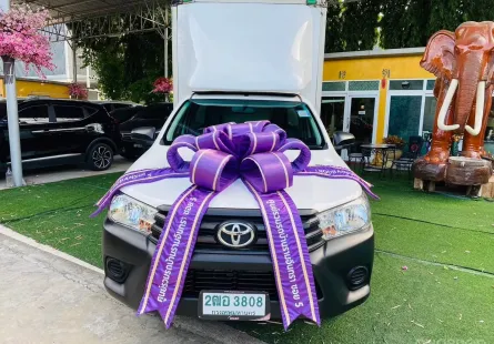  ตู้แห้ง ความสูง 2.1 เมตร 2020 Toyota Hilux Revo 2.4 J Plus รถกระบะ ออกรถ 0 บาท