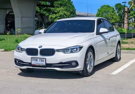 2018 BMW 330e 2.0 Sport  รถเก๋ง 4 ประตู รถสภาพดี มีประกัน