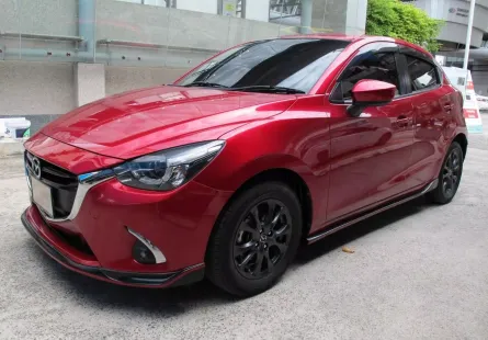 2020 MAZDA 2 SKYACTIV 1.3 SPORTS HIGH CONNECT เกียร์AUTO สีแดง วิ่งน้อย 28,500 กม. รถสวยสภาพใหม่ 