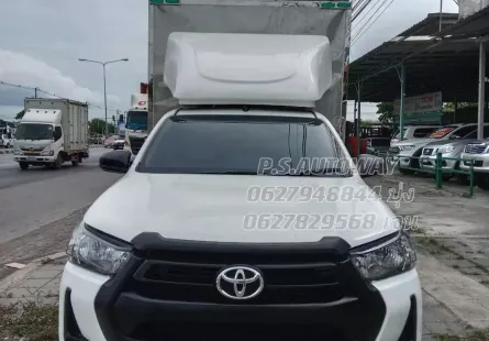 2017 Toyota Hilux Revo 2.4 E รถกระบะ ฟรีดาวน์