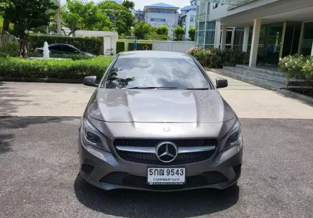 2016 Mercedes-Benz CLA200 1.6 Urban รถเก๋ง 4 ประตู รถบ้านมือเดียว เกียร์ออโต้