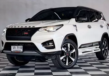 TOYOTA FORTUNER 2.8 V 4 WD TRD SPORTIVO เกียร์ออโต้ ปี 2019