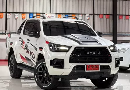 2022 Toyota Hilux Revo 2.8 GR Sport 4x4 รถกระบะ ดาวน์ 0%