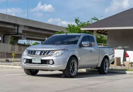 ขายรถ MITSUBISHI TRITON 2.5 GLS Mega Cab ปี 2015
