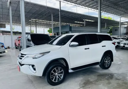 TOYOTA FORTUNER 2.4 V 4WD ปี 2019 รถบ้าน มือแรกออกห้าง ไมล์น้อย เช็คศูนย์ตลอด รับประกันตัวถังสวย