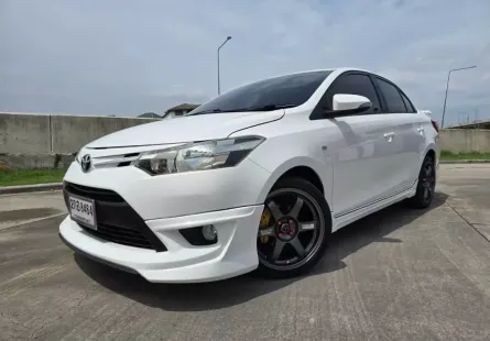 2013 Toyota VIOS 1.5 E รถเก๋ง 4 ประตู 