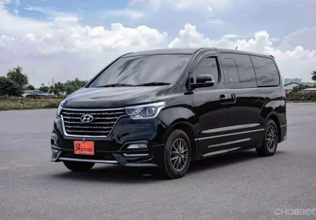 2021 HYUNDAI H-1 2.5 DELUXE AT