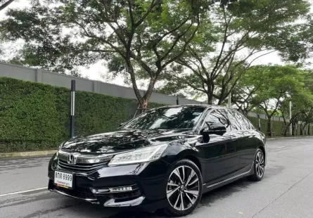 2017 Honda ACCORD 2.0 Hybrid TECH i-VTEC รถเก๋ง 4 ประตู 