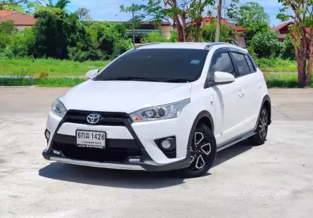 2017 Toyota YARIS รถเก๋ง 5 ประตู 