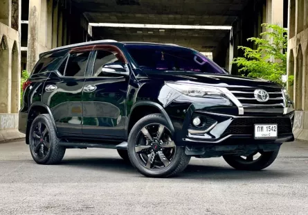 TOYOTA FORTUNER 2.8 SIGMA4 TRD Top 2017 ออกศูนย์ ป้ายแดง มือเดียว