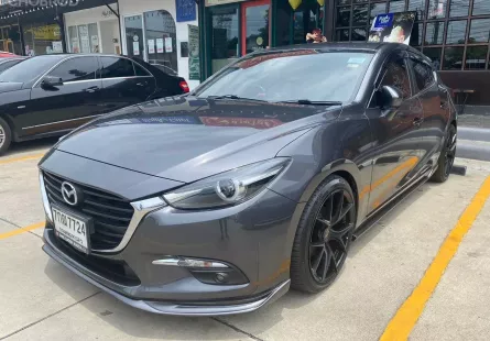 2018 Mazda 3 2.0 C รถเก๋ง 5 ประตู 
