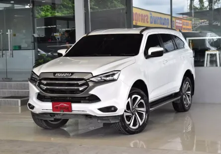 Isuzu MU-X 3.0 Ultimate 4WD ปี 2021 สวยสภาพป้ายแดง มีวารันตี ไมล์5x,xxxโล รถบ้านมือเดียว ออกรถ0บาท