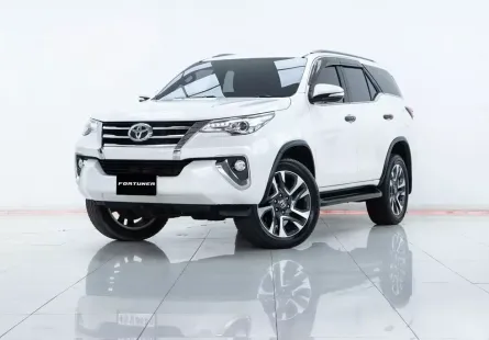 2A441 Toyota Fortuner 2.4 V SUV 2016 