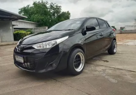 2018 Toyota YARIS 1.2 E รถเก๋ง 5 ประตู รถสวย