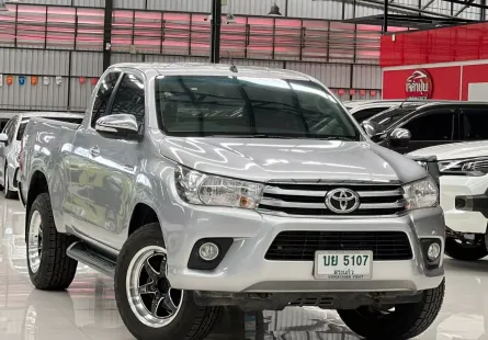 2016 Toyota Hilux Revo 2.4 E Prerunner รถกระบะ ออกรถง่าย