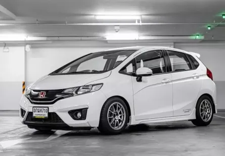 2014 Honda JAZZ 1.5 S i-VTEC รถเก๋ง 5 ประตู 