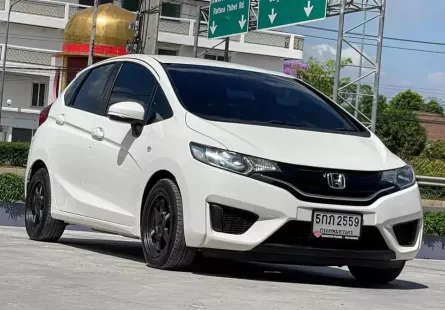 2016 Honda JAZZ 1.5 V i-VTEC รถเก๋ง 5 ประตู รถสภาพดี มีประกัน