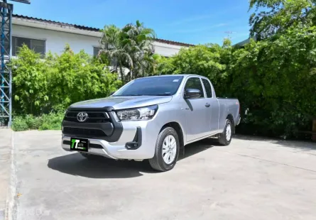 2021 Toyota Hilux Revo 2.4 E รถกระบะ ออกรถฟรี