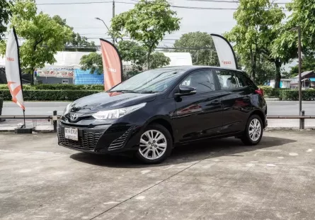 2019 Toyota YARIS 1.2 E รถเก๋ง 5 ประตู 