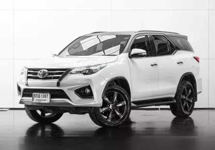 2016 Toyota Fortuner 2.8 TRD Sportivo 4WD SUV ฟรีดาวน์