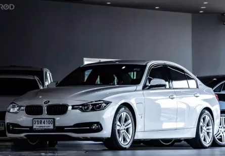 2019 BMW 330e 2.0 M Sport รถเก๋ง 4 ประตู ฟรีดาวน์
