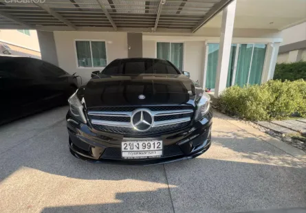 2014 Mercedes-Benz A180 1.6 AMG Sport รถเก๋ง 5 ประตู รถบ้าน