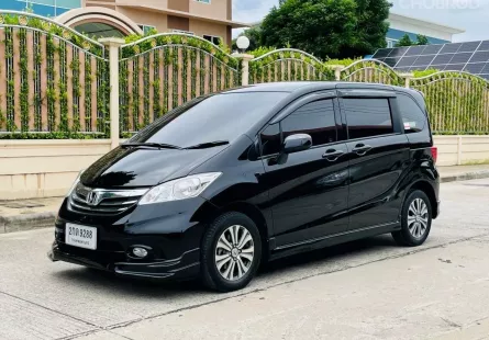 HONDA FREED 1.5 SE (MNC) ปี 2013 เกียร์AUTO สภาพนางฟ้า 