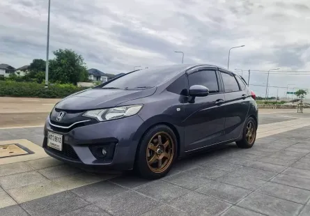 2015 Honda JAZZ 1.5 V i-VTEC รถเก๋ง 5 ประตู รถบ้านมือเดียว