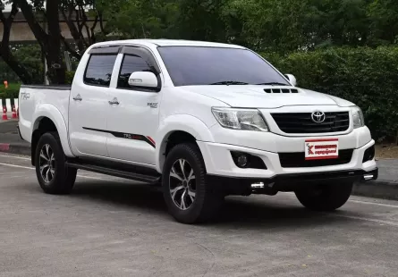 Toyota Vigo 2.5 DOUBLE CAB Prerunner E TRD Sportivo 2013 รถใช้งานในครอบครัวไมล์เพียง 1.3 แสนโล