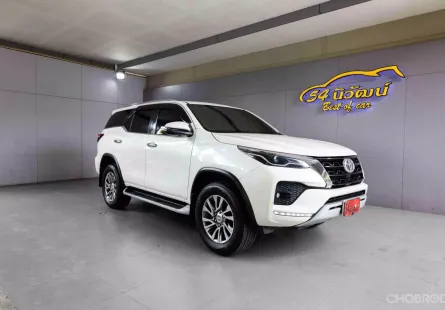 TOYOTA	FORTUNER 2.4 V MINOR CHANGE	2020	ขาว	AT	ดีเซล