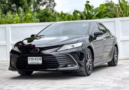 2022 TOYOTA CAMRY, 2.5 PREMIUM โฉม ปี18-ปัจจุบัน สีดำ เกียร์ออโต้ มือเดียวป้ายแดงปี 2021 จด 2022