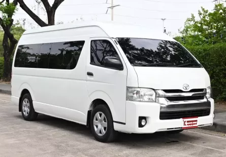 Toyota Hiace 3.0 COMMUTER D4D 2017 รถตู้ใช้งานในครอบครัวป้ายฟ้า เบาะเดิม 4 แถว