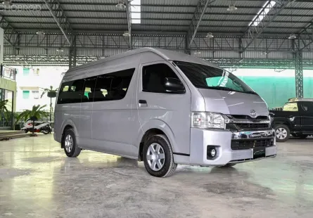 2017 Toyota COMMUTER 3.0 D4D รถตู้ ออกรถฟรี