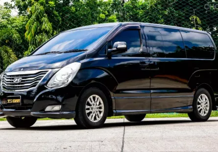 2014 Hyundai H-1 2.5 Deluxe รถตู้/van ออกรถ 0 บาท