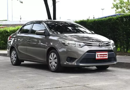 Toyota Vios 1.5 J 2014 รถบ้านมือเดียวสภาพเดิม เจ้าของเดิมดูแลดี ติดแก๊ส LPG ฟรีดาวน์ได้