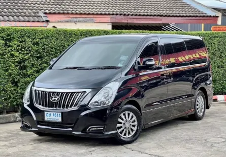 ขาย รถมือสอง 2017 Hyundai H-1 2.5 Deluxe รถตู้/MPV 