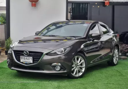 2017 Mazda 3 2.0 S รถเก๋ง 4 ประตู ฟรีดาวน์