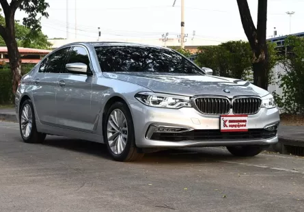 BMW 530e 2.0 G30 Luxury 2018 รถบ้านมือเดียวออกศูนย์ไมล์เพียง 4 หมื่นกว่าโล ฟรีดาวน์ได้