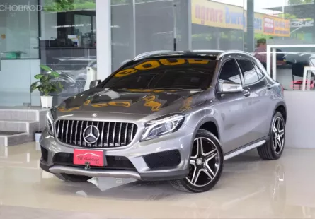 Mercedes-Benz GLA250 2.0 AMG Dynamic ปี 2018 รถบ้านแท้ๆ ไมล์น้อยเข้าศูนย์ตลอด สวยเดิมทัั้งคัน ฟรีดาว