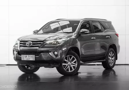 2016 Toyota Fortuner 2.8 V SUV รถสภาพดี มีประกัน