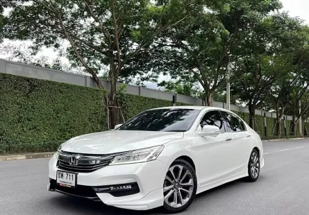 2017 Honda ACCORD 2.0 EL i-VTEC รถเก๋ง 4 ประตู ฟรีดาวน์ รถบ้านมือเดียว ไมล์แท้ 