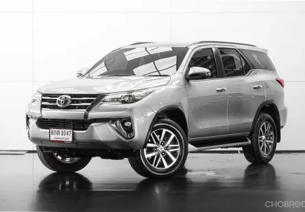 2019 Toyota Fortuner 2.4 V SUV ออกรถง่าย